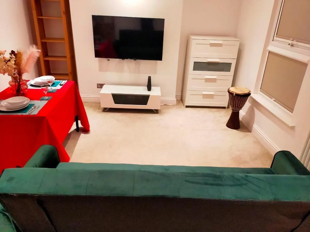 Fully-Equipped Flat In The City Of Londres 0*,  Reino Unido